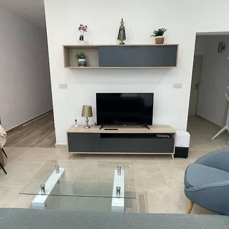 New Two Bedroom Flat Kamila On A Dwell Σλιέμα Εξωτερικό φωτογραφία