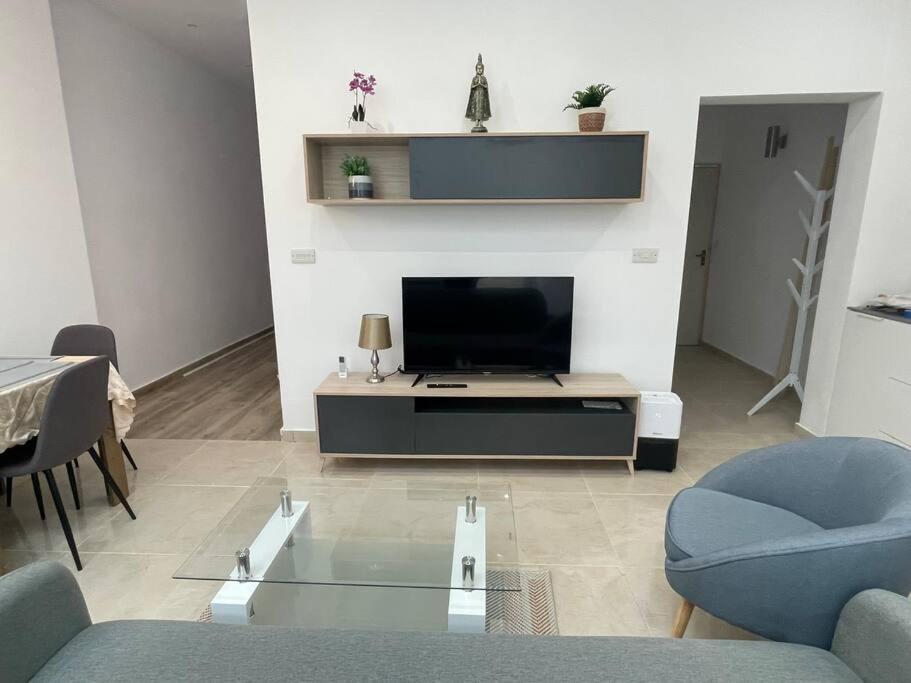 New Two Bedroom Flat Kamila On A Dwell Σλιέμα Εξωτερικό φωτογραφία