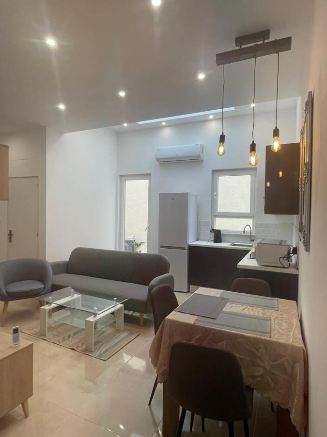 New Two Bedroom Flat Kamila On A Dwell Σλιέμα Εξωτερικό φωτογραφία